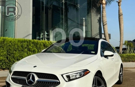 مرسيدس A220 AMG موديل 2020 دفع رباعي | Mercedes A220 AMG 2020 4Matic Clean Carfax — 3