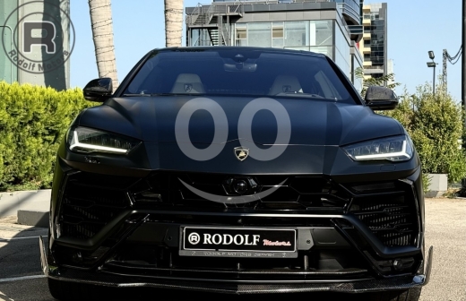 Lamborghini in Dbayeh - لامبورغيني أوروس 2020 مصدر الشركة ممشى قليل | 2020 Lamborghini Urus Black 35,000KM Company Source