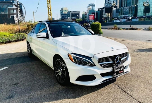 Mercedes-Benz in Dbayeh - مرسيدس C300 سبورت باكيج 2016 فل كامل بحالة ممتازة | 2016 Mercedes C300 Sport Package Mega Loaded