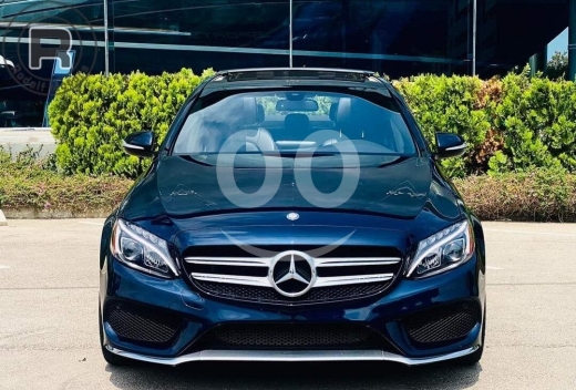 مرسيدس بنز في ضبيه - مرسيدس C300 AMG 2015 فل كامل كحلي وكارفاكس نظيف | 2015 Mercedes C300 AMG Line 4Matic Lunar Blue