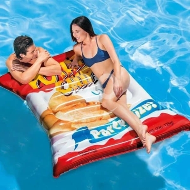 Autres biens dans Baouchriye - Intex Potato Chips Pool Float - فلوتر كيس تشيبس كبير للمسبح