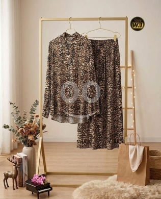 توب صلاة تركي معرق فاخر | Premium Turkish Embroidered Prayer Garment — 2