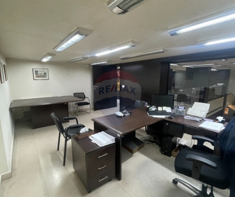R9-3584 Showroom for Rent in Tripoli &ndash; Sahat El Nour, 400 m&sup2;, Prime Locationصالة عرض للإيجار في طرابلس &ndash; ساحة النور، 400 م&sup2;، موقع مميز