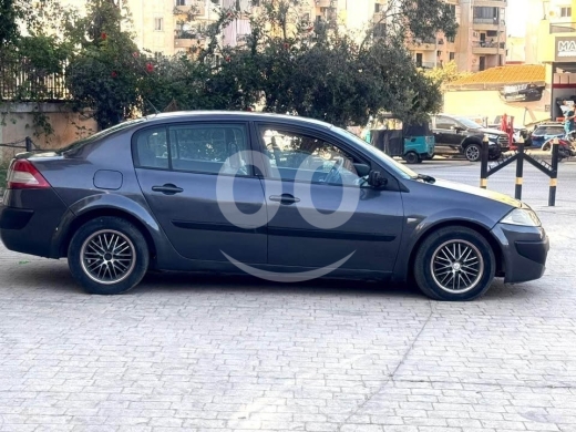 Renault in Tripoli - رينو ميغان موديل 2008