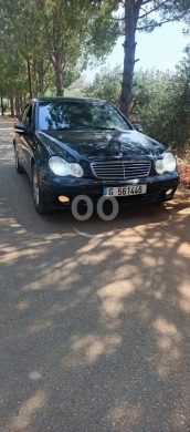 Mercedes-Benz in Bechmizzine - Mercedes C180 model 2005