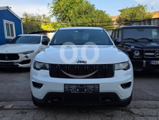 Jeep dans Beyrouth - جيب غراند شيروكي أبلاند 2018 | 2018 Jeep Grand Cherokee Upland