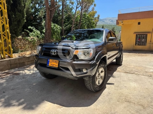 Toyota dans Beit El Din - Toyota Tacoma 2012