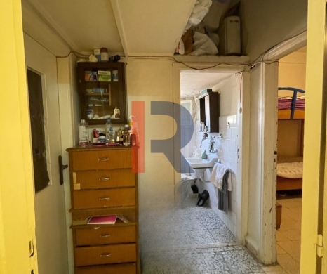 R9-3599 Apartment for Sale in Jemayzet Street – Tripoli, 120 m² — 5