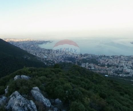 شقق للبيع في مرفأ بيروت - R9-3607 Land for Sale in Keserwan &ndash; 1080 m&sup2;, Zoning 20/100 أرض للبيع في كسروان &ndash; 1080 م&sup2;، تصنيف 20/100