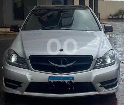Mercedes-Benz dans Beyrouth - Mercedes C300 2013