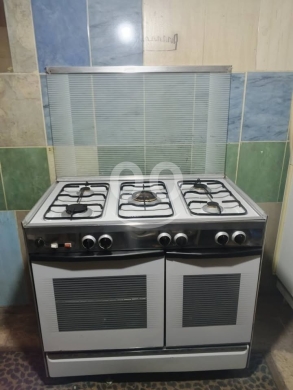 Kitchen appliances in Zahleh - فرن غاز ايطالي ماركه تكنو