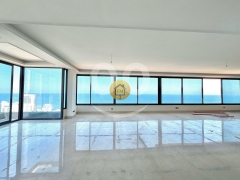 شقة فاخرة للإيجار بإطلالة بحرية كاملة في رأس بيروت | Luxury Sea View Apartment in Ras Beirut