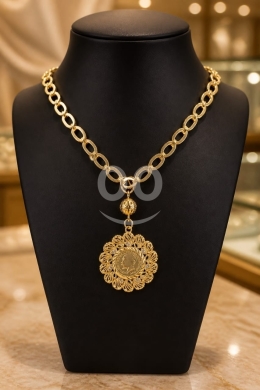 Vêtements, chaussures et accessoires dans Minieh - قلادة ذهبية فخمة بتصميم العملة التراثية | Luxurious Gold Necklace with Heritage Coin Design