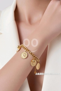 أسورة كف ذهبية ناعمة بتصميم الزهور | Delicate Gold Hand Chain with Floral Design