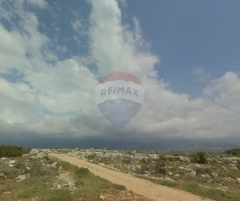 R9-3645 Land for Sale in Nakhleh – Koura, 1560 m² Residential, Villa Area, Zoning 20/40أرض للبيع في نخلة الكورة – 1560 م² سكنية، منطقة فلل، تصنيف 20/40