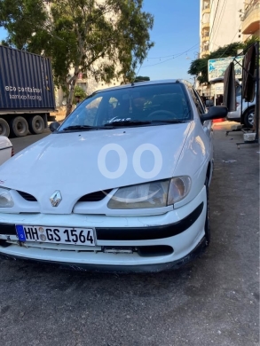 رينو في طرابلس - Renault megane 98