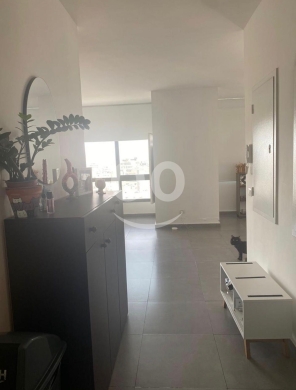 شقة للإيجار في عين الرمانة مطلة | Apartment for rent in Ain El Remmaneh — 4