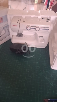 Outils et matériaux de bricolage dans Haret Sakhr - ماكينة خياطة Janome RE1312 جديدة بالكامل | Brand new Janome RE1312 sewing machine