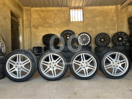 Vehicles accessories dans Zahleh - Mercedes benz rims 18
