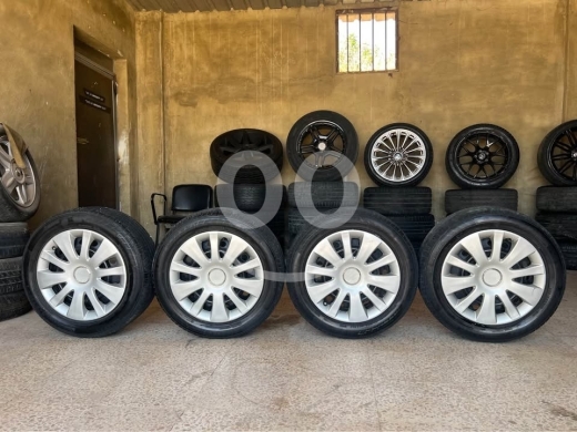 Vehicles accessories dans Zahleh - Rims 16