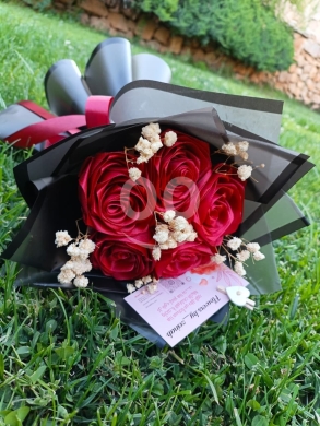 Handcrafted Red Satin Rose Bouquet | باقة ورد أحمر من الساتان — 3
