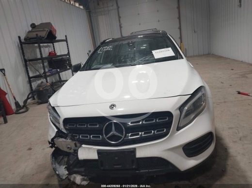 Mercedes-Benz dans Dam Wel Farez - GLA 250 4MATIC 2018 WHOLESALE