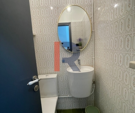 R9-3680 Office for Rent in Mina – Tripoli, Furnished, Renovated — 2