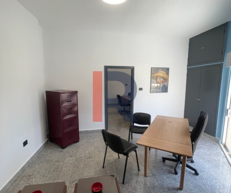 R9-3680 Office for Rent in Mina – Tripoli, Furnished, Renovated — 11
