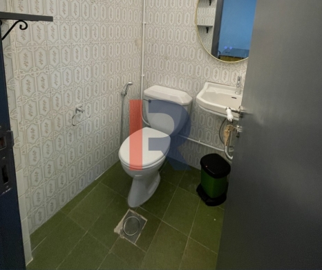 R9-3681 Office for Rent in Mina – Tripoli, 45 m², Furnished, Renovated, Shabby Chic — 4
