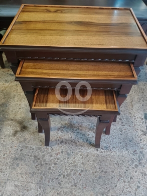 Other home furniture in Bchamoun - طقم طاولات متداخلة كلاسيكي | Classic Nesting Tables Set
