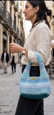 Vêtements, chaussures et accessoires dans Halate - حقيبة يد كروشيه أنيقة | Stylish Crochet Handbag