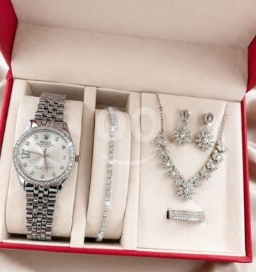 Vêtements, chaussures et accessoires dans Minieh - طقم إكسسوارات وساعة فاخر | Luxury Watch and Jewelry Set