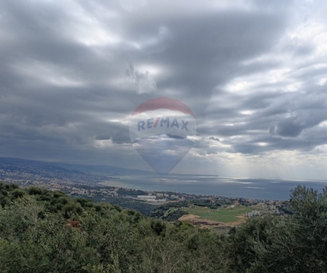 اراضي للبيع في حجه جبيل - R9-3699 Land for Sale in Charzouz &ndash; Claude, Jbeil, 1050 m&sup2;أرض للبيع في شرزوز كلود جبيل &ndash; 1050 م&sup2;