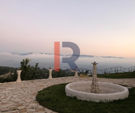 R9-3700 Villa for Sale in Jouniyeh – Aajaltoun, 350 m², Land 2300 m² — 9