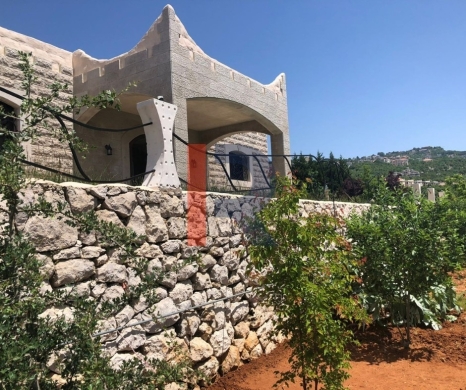 R9-3700 Villa for Sale in Jouniyeh – Aajaltoun, 350 m², Land 2300 m² — 4