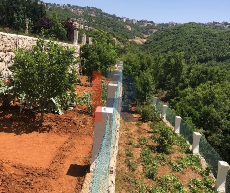 R9-3700 Villa for Sale in Jouniyeh – Aajaltoun, 350 m², Land 2300 m²