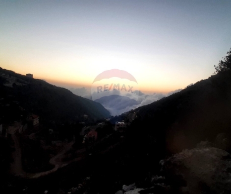 R9-3706 Land for Sale in Raachine – Mount Lebanon, 1240 m², Residential Zoningأرض للبيع في رعشين جبل لبنان – 1240 م²، تصنيف سكني
