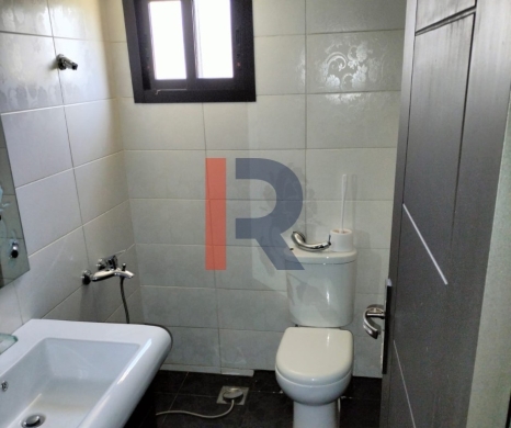 R9-3708 Land with Building for Sale in Hadath El Jebbeh – Bcharre, 3 Floors — 6