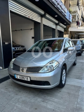 Nissan in Tripoli - Nissan tida 2009