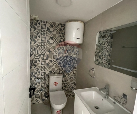 Commercials for rent dans Dam Wel Farez - R9-3719 Office for Rent in Dam W Farez &ndash; Tripoli, 85 m&sup2;مكتب للإيجار في ضم وفرز طرابلس &ndash; 85 م&sup2;