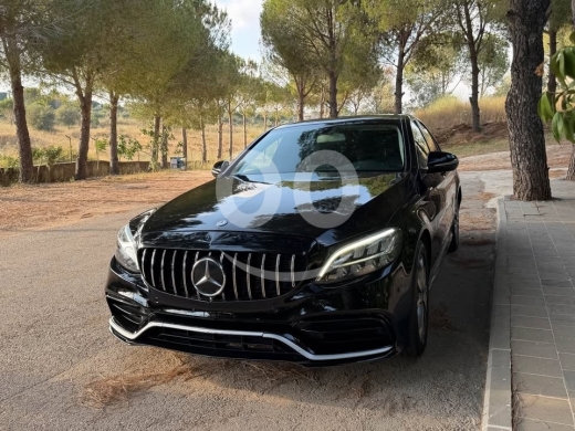 Mercedes-Benz in Tripoli - Mercedes C300 2015