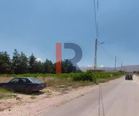 R9-3730 Land for Sale in Baabda – Jabal es-Saaïdé, 4000 m² — 4