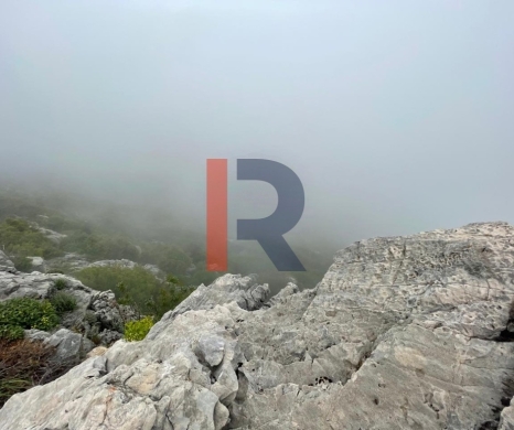 R9-3732 Land for Sale in Baabda – Jabal es-Saaïdé near Jounieh, 24,200 m² — 2
