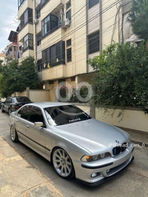 BMW dans Tripoli - BMW E39 model 97