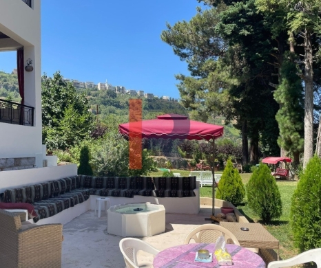 R9-3735 Semi-Furnished Countryside House for Sale in Al Danniyeh – Tripoli, 170 Years Old — 17