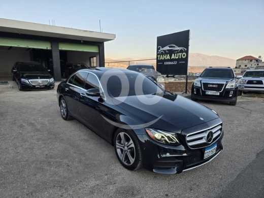 Mercedes-Benz dans Kherbet Rouha - Mercedes-Benz E300 2017