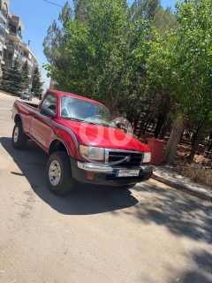 Toyota Tacoma model 2000
