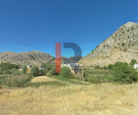 R9-3752 Land for Sale in Laqlouq – Ehmej, Mount Lebanon, 5,850 m², Zoning 10/25 — 2