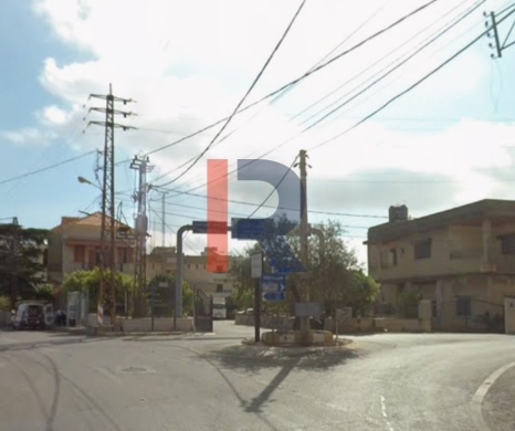 R9-3527 Land for Sale in Deddeh – Koura, 1221 m², Zoning 20/40 — 4