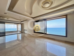 شقة للإيجار بإطلالة بحرية كاملة في عين المريسة - بيروت | Full Sea View Apartment for Rent